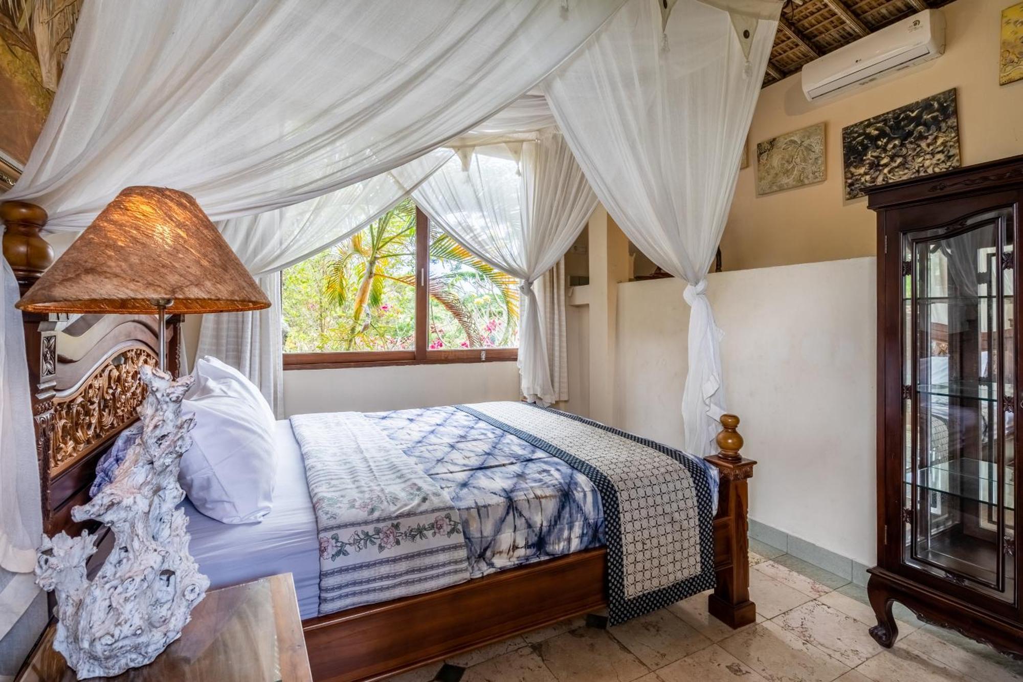 Tirta Asri Ubud Villa Pokoj fotografie