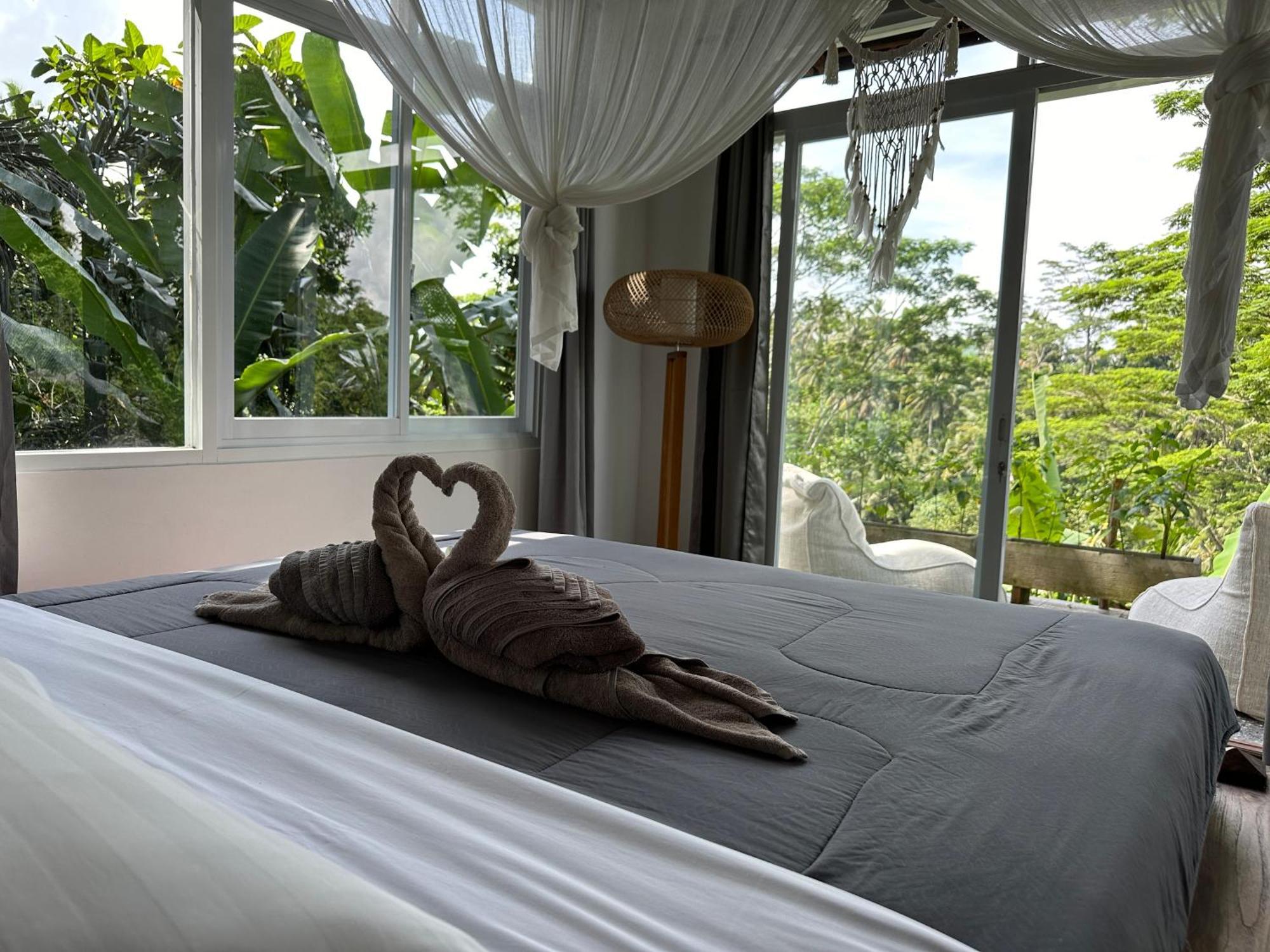 Tirta Asri Ubud Villa Pokoj fotografie